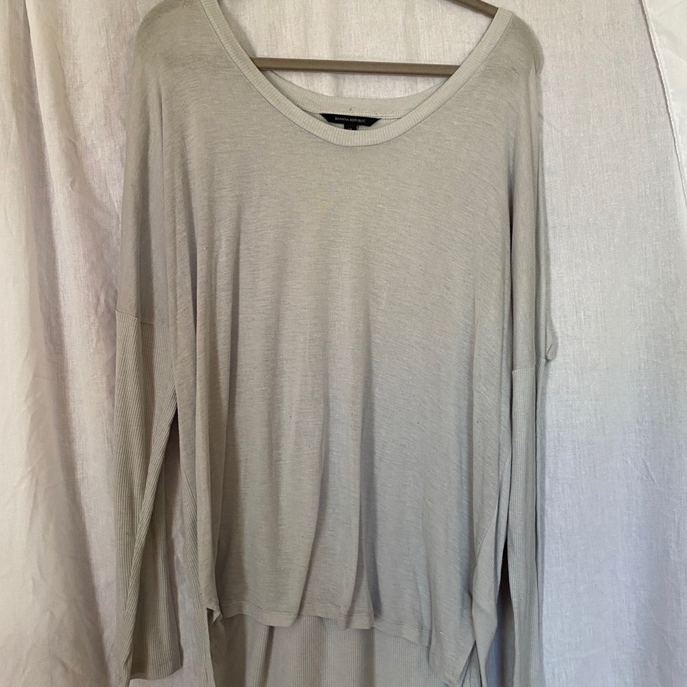 Banana Republic soft gray king-sleeve top